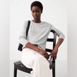 Banana Republic FOREVER CREW-NECK SWEATER grey size‎ XS New With Tags